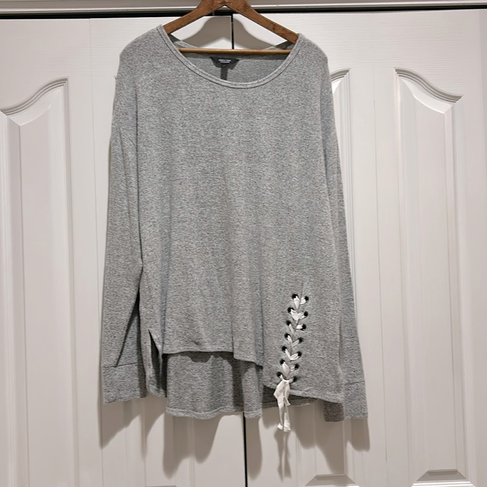 Simply Vera Wang Gray Relaxed Long Sleeve SIde Lace up